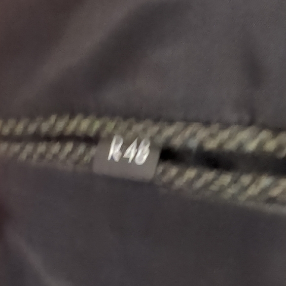 Green Sport Coat with Classic Style and Structured Appearance - Picture 3 of 5